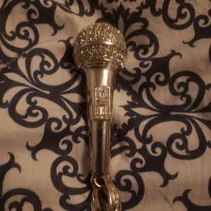 ICED OUT MICROPHONE. CZ